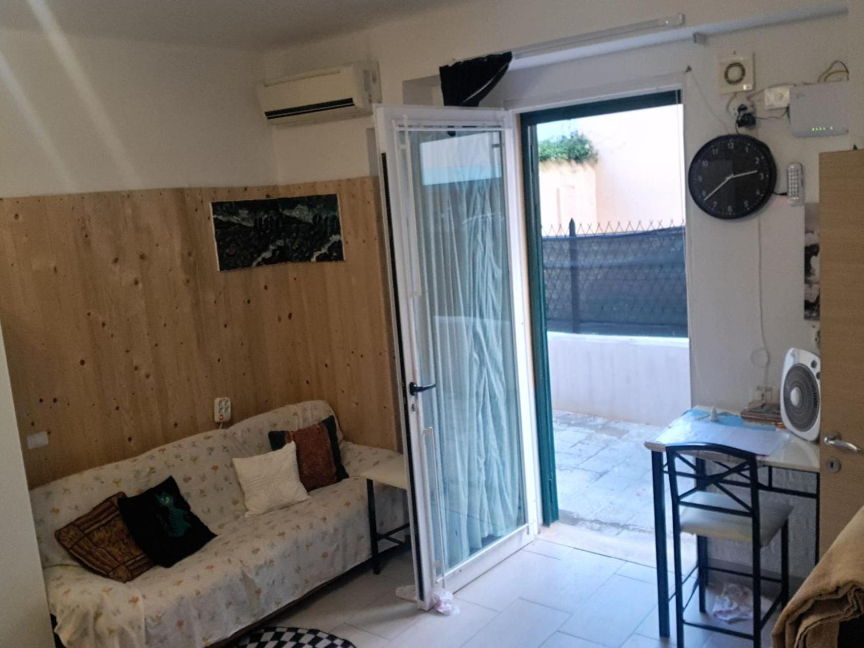 Dimoramadonnella Apartment Bari Exterior foto